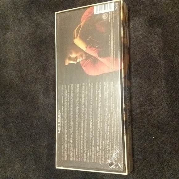 Garth Brooks "The Ultimate Collection" 10 CD Set - Picture 2 of 4